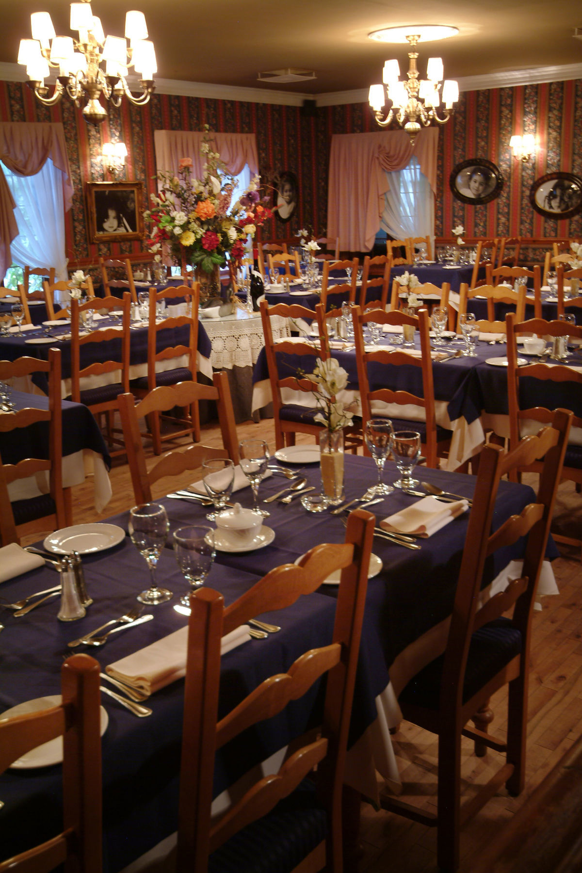 Auberge Le Flores GrandʼMère Екстериор снимка