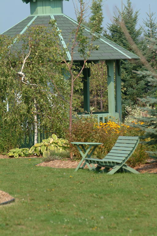 Auberge Le Flores GrandʼMère Екстериор снимка